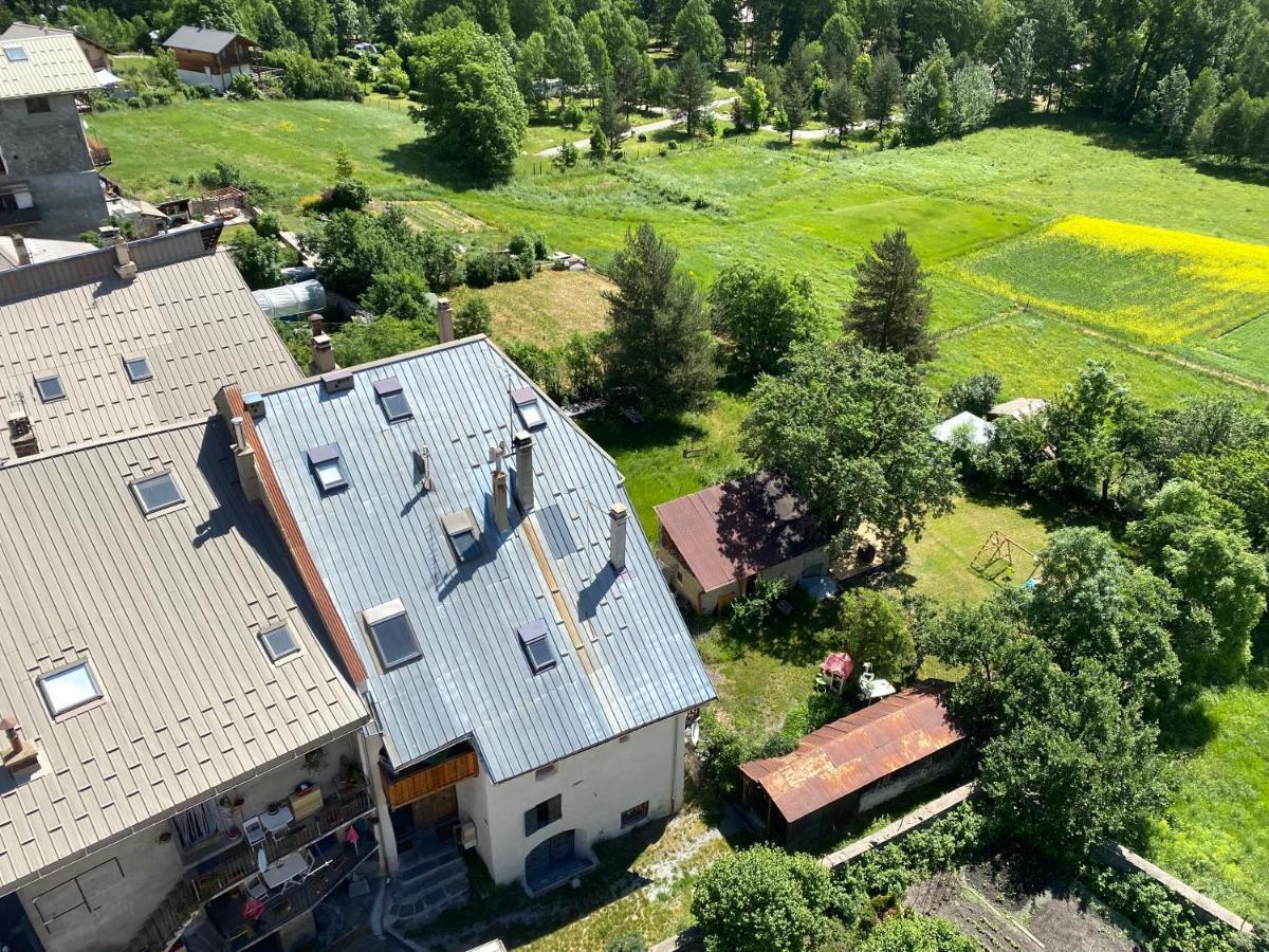 Appartement Dans Une Maison De Pays บรีอองซง ภายนอก รูปภาพ